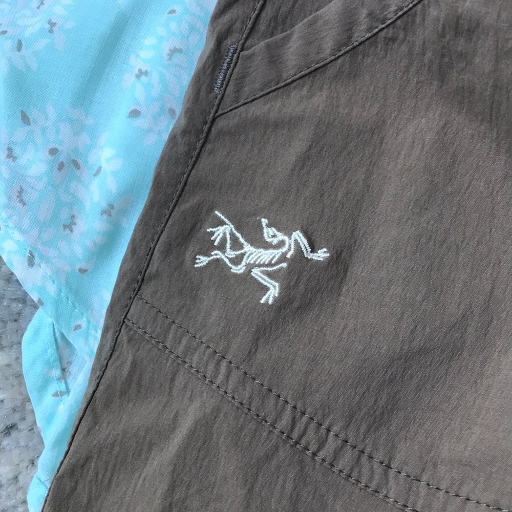 💔SOLD NWOT Arcteryx Bermuda shorts size 2 - Picture 6 of 7